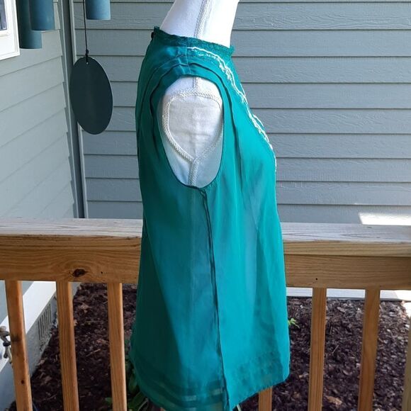 Hinge Size Small Green Top - Picture 2 of 8